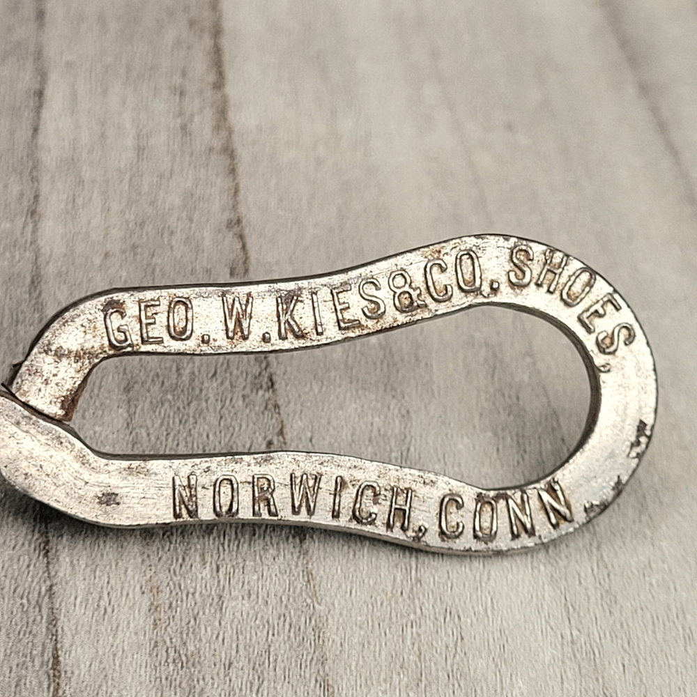 Advertising Button Hook Geo. W. Kies & Co. Shoes Norwick, Conn. Plus Wooden Hook - Picture 5 of 10